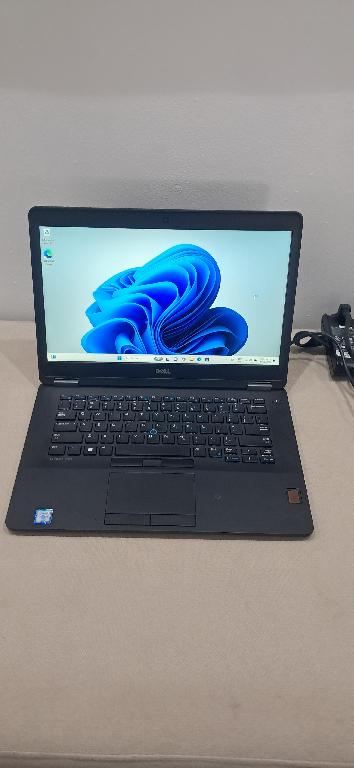 Laptop Dell i7 128GB SSD M.2 8GB DDR4 Foto 7314093-1.jpg