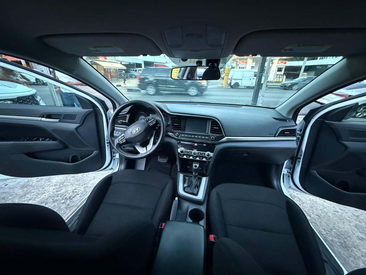 HYUNDAI ELANTRA LIMITED 2020 Foto 7314166-4.jpg