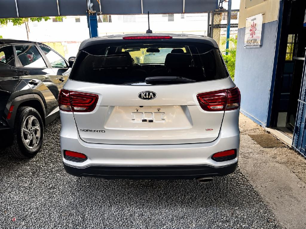 KAI Sorento 2020 LX clean carfax!!! en Santo Domingo Este Foto 7314236-12.jpg