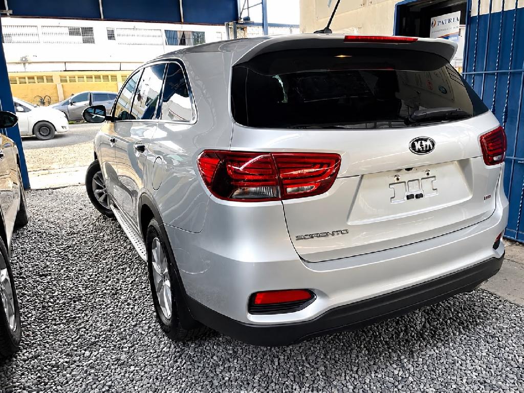 KAI Sorento 2020 LX clean carfax!!! en Santo Domingo Este Foto 7314236-14.jpg
