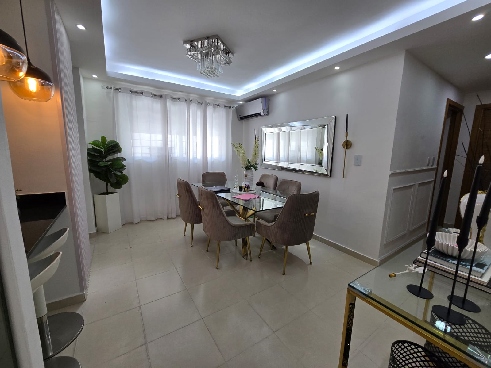 Apartamento en la Jacobo Majluta 3er piso Remodelado.   Foto 7314253-5.jpg