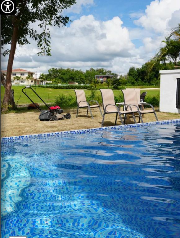 Vendo hermosa villa en Playa Nueva Romana  Foto 7314304-1.jpg