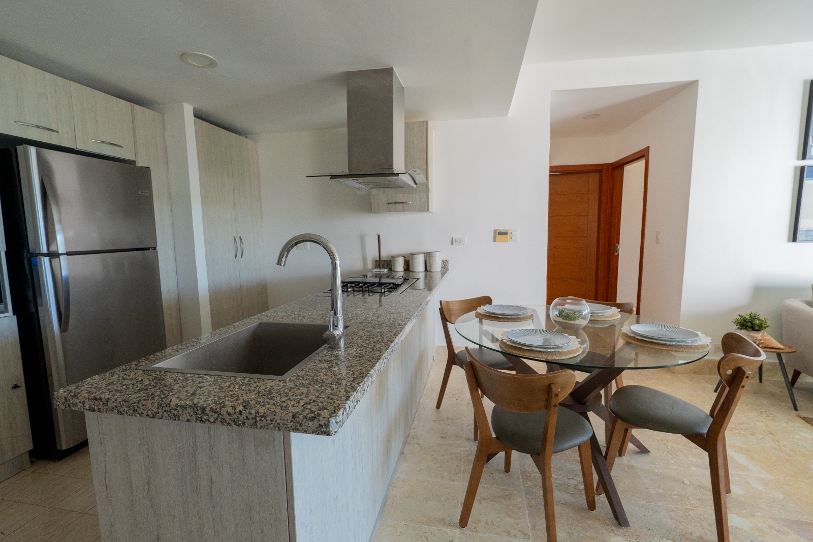 Vendo Hermoso apartamento en primera línea de playa en Playa Nueva Rom Foto 7314336-3.jpg
