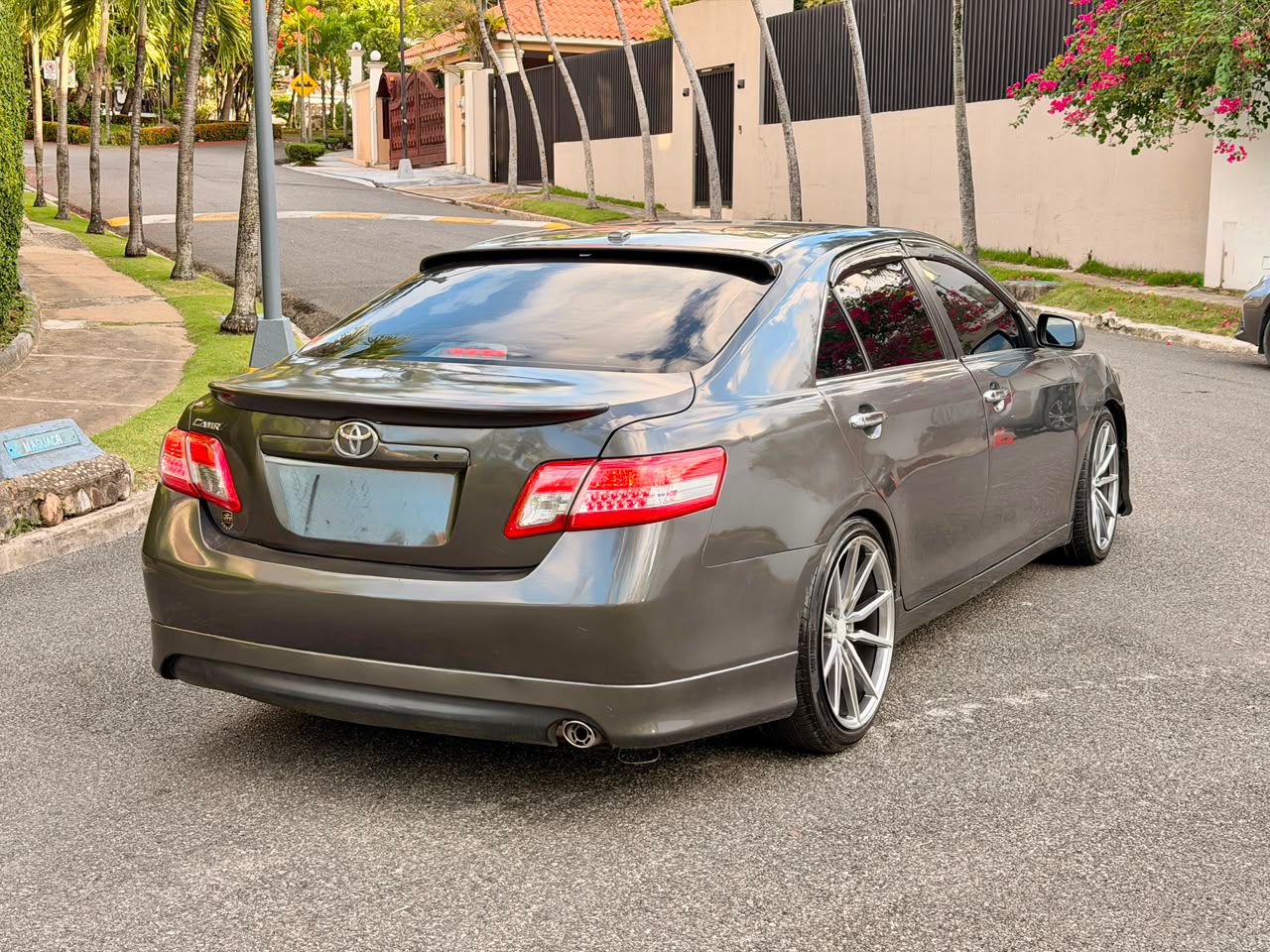 Toyota Camry le 2010  Foto 7314365-6.jpg