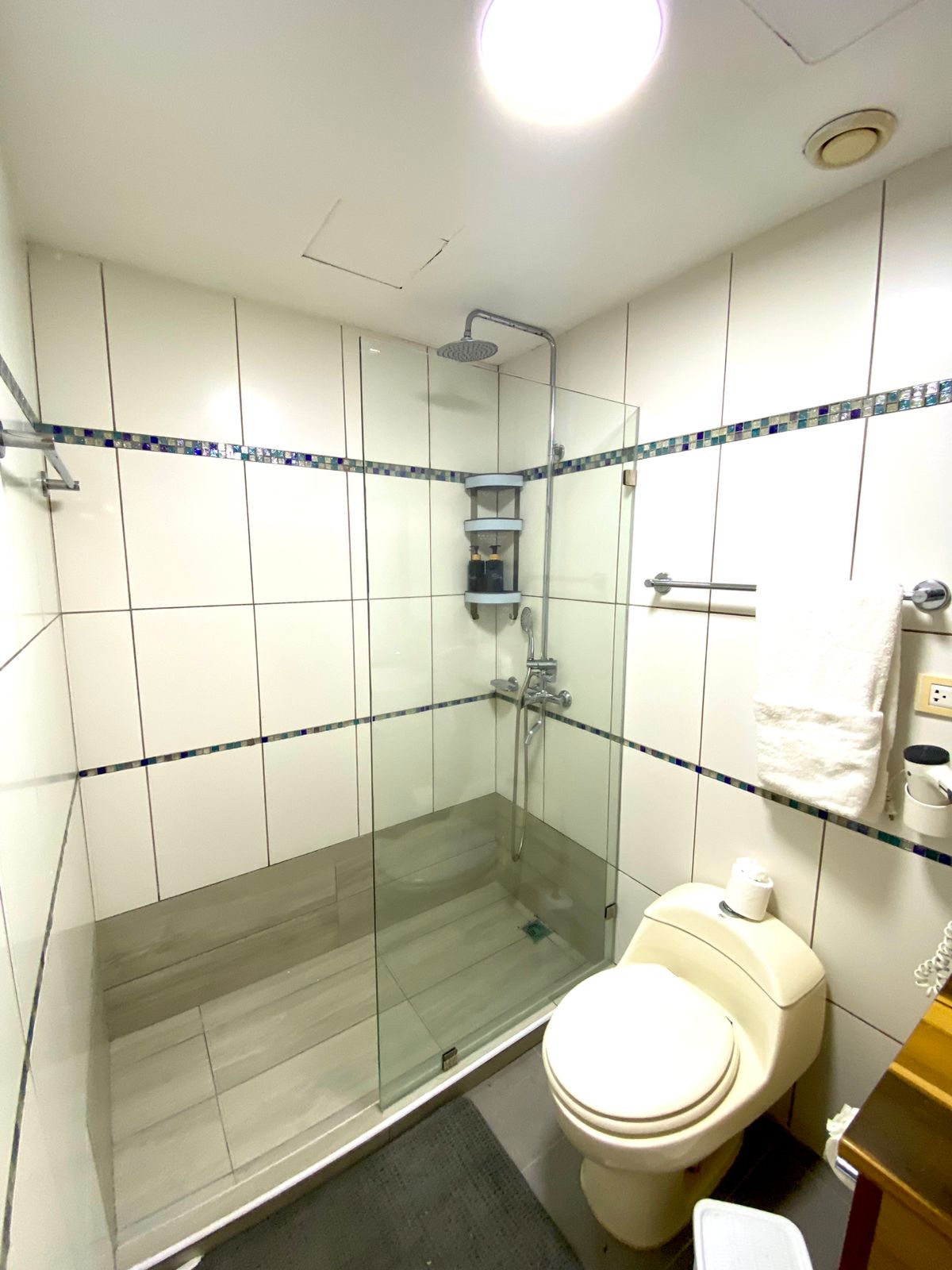 Vendo Hermoso Apartamento en PRIMERA Línea de Playa  Juan Dolió en MAR Foto 7314372-3.jpg