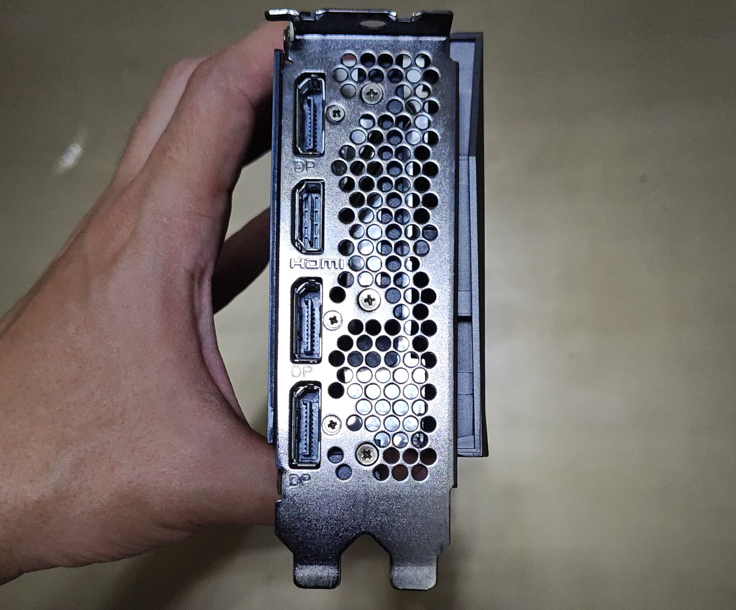 Tarjeta de video RTX 2080 Super 8GB  Foto 7314434-3.jpg