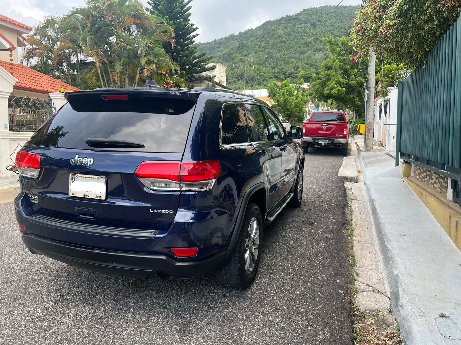 Jeep grand cherokee Laredo   2014  V6  4x4 en Puerto Plata Foto 7314497-15.jpg