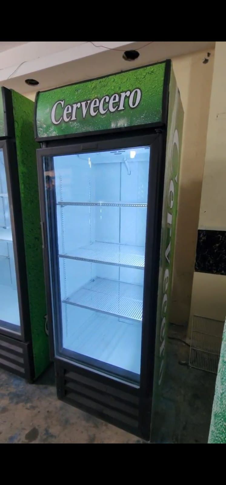 Refrigeradores FARCO para cerveza Renovados 1234 puertas Foto 7314525-2.jpg