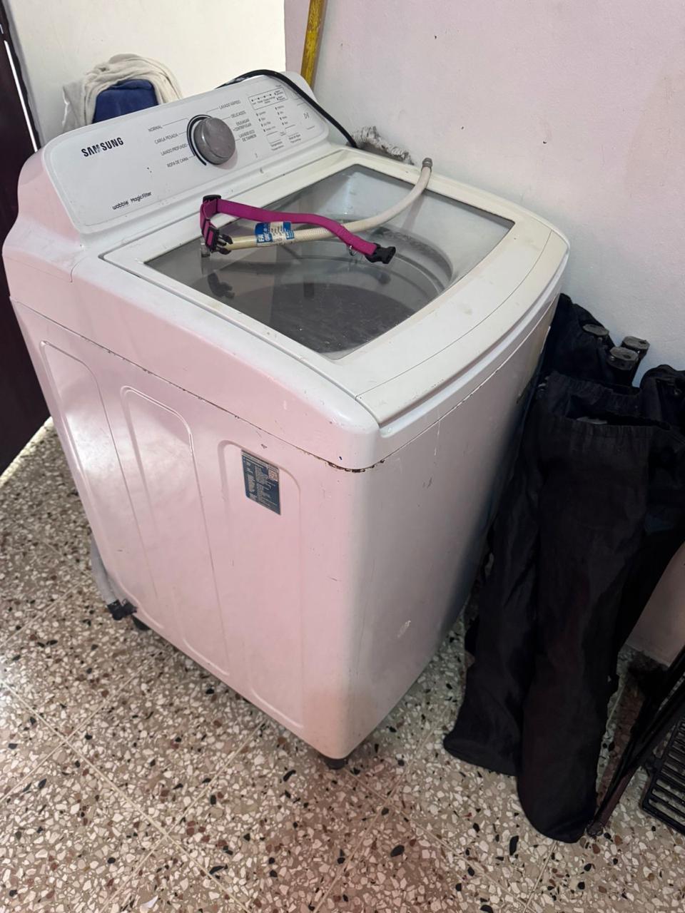 Lavadora Automatica Samsung 40 Libras 18 kg - Ideal para Reparación Foto 7314619-11.jpg