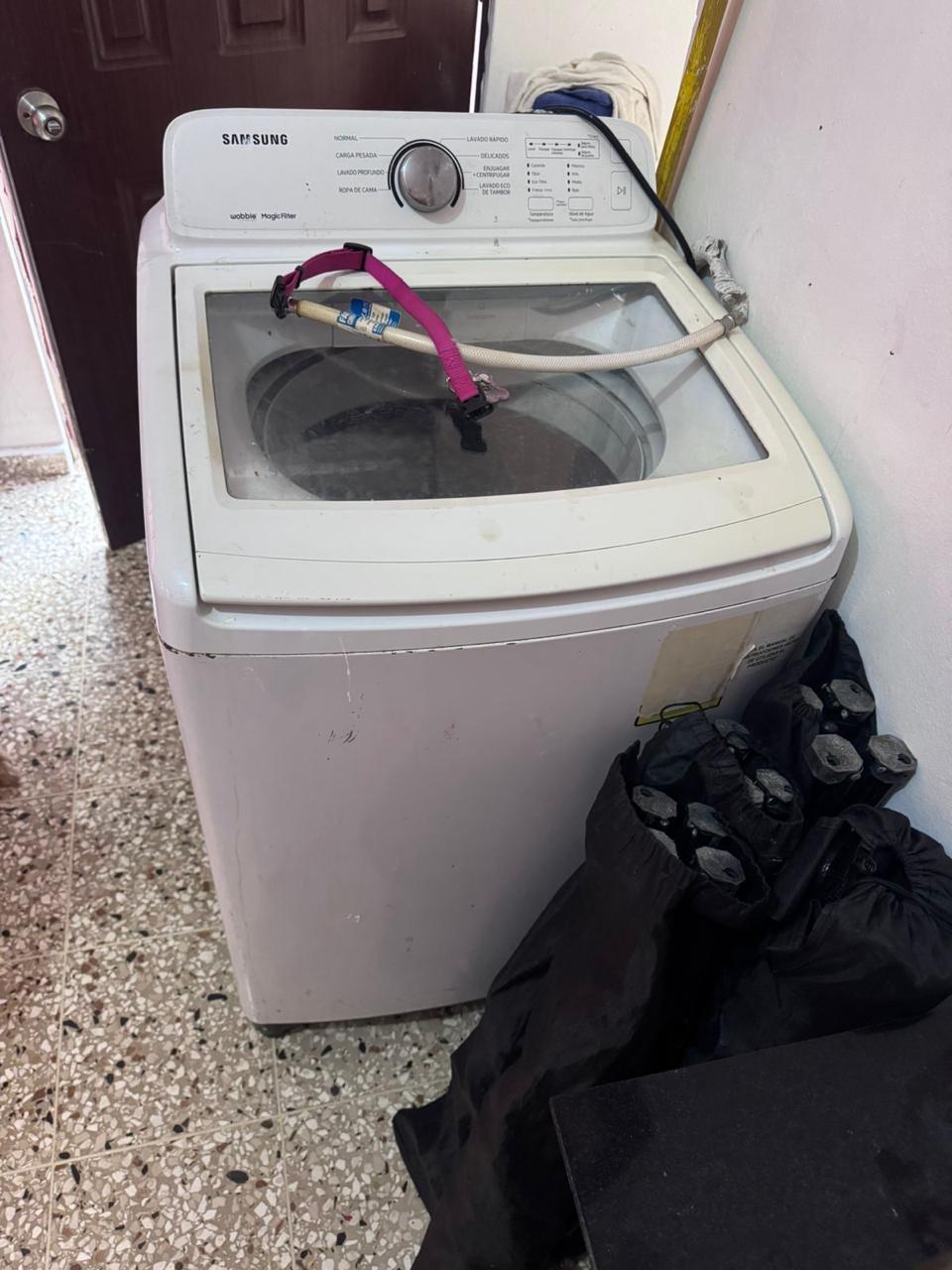 Lavadora Automatica Samsung 40 Libras 18 kg - Ideal para Reparación Foto 7314619-5.jpg