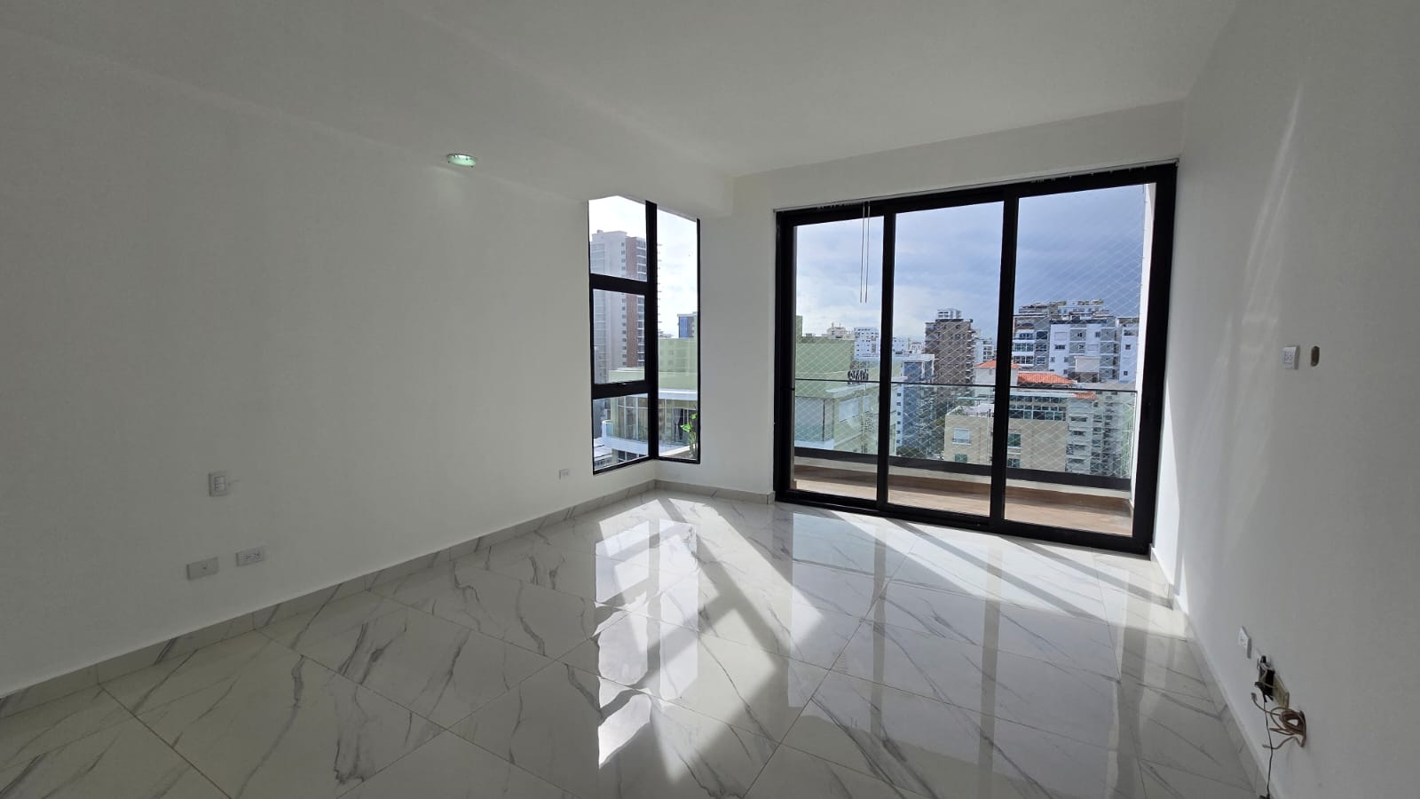 ????️ Apartamento moderno en Piantini Piso 13 con espectaculares vista Foto 7314655-5.jpg