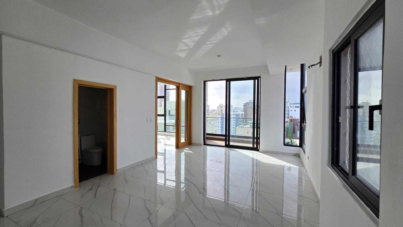????️ Apartamento moderno en Piantini Piso 13 con espectaculares vista Foto 7314655-6.jpg