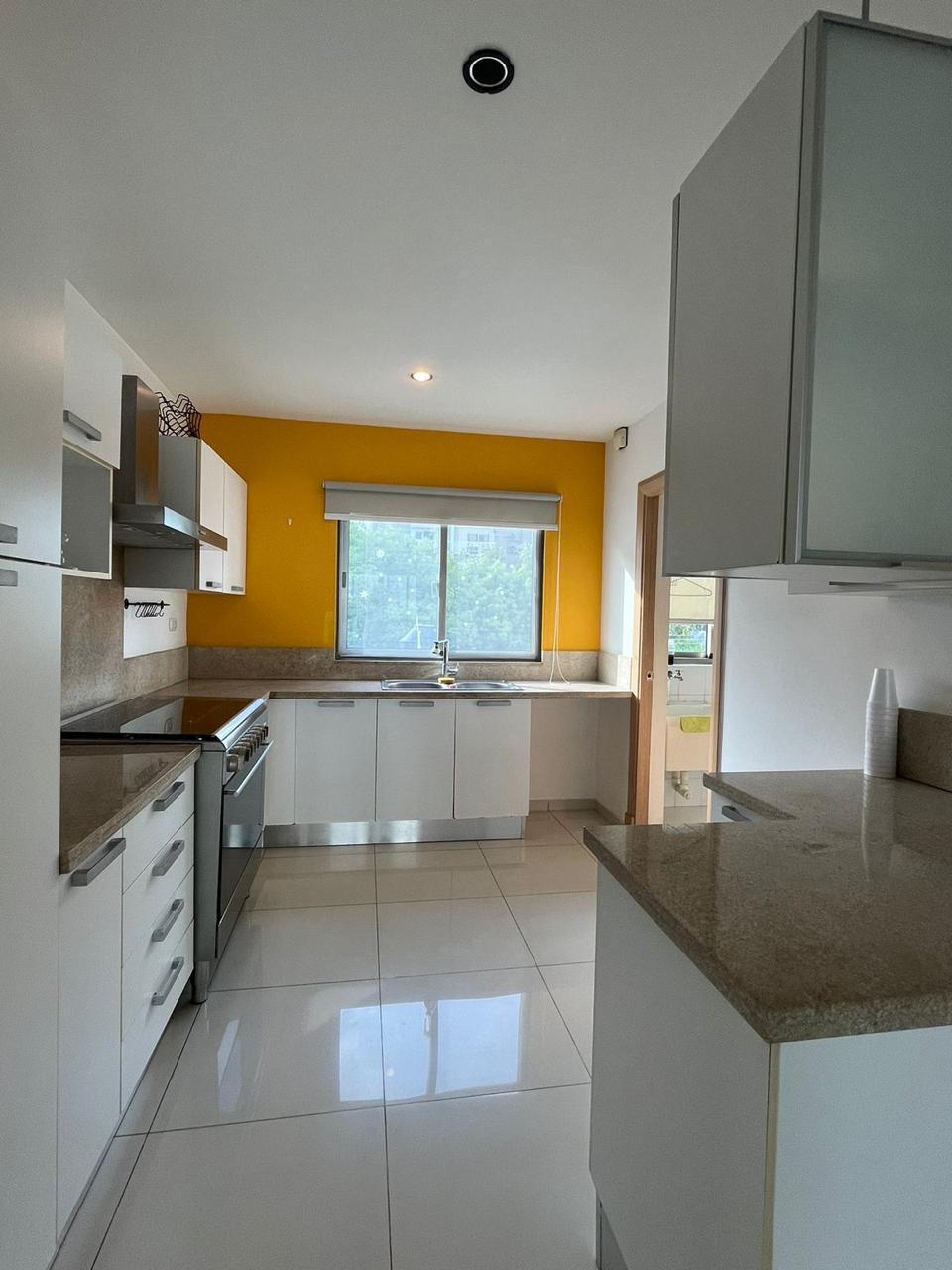 Apartamento en Venta en Evaristo Morales – 2 hab 2 parqueos   Foto 7314657-5.jpg