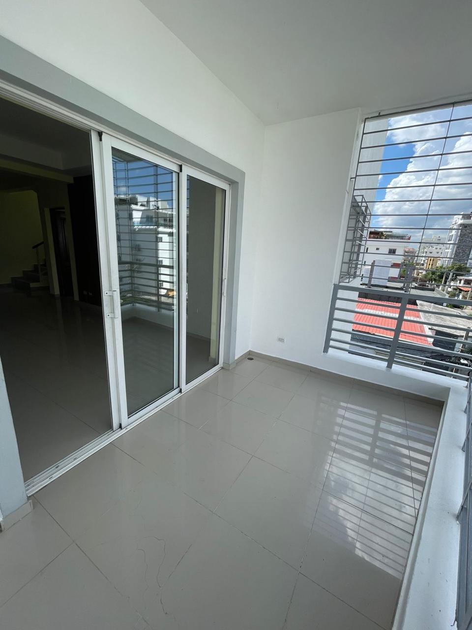 El Millón  Penthouse en Venta  3 Habitaciones  300 m  4to Piso Foto 7314661-3.jpg