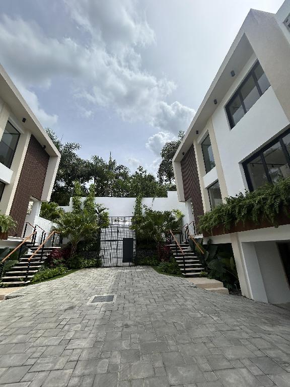 Exclusive Family Home for Rent  Cuesta Hermosa III Foto 7314675-1.jpg