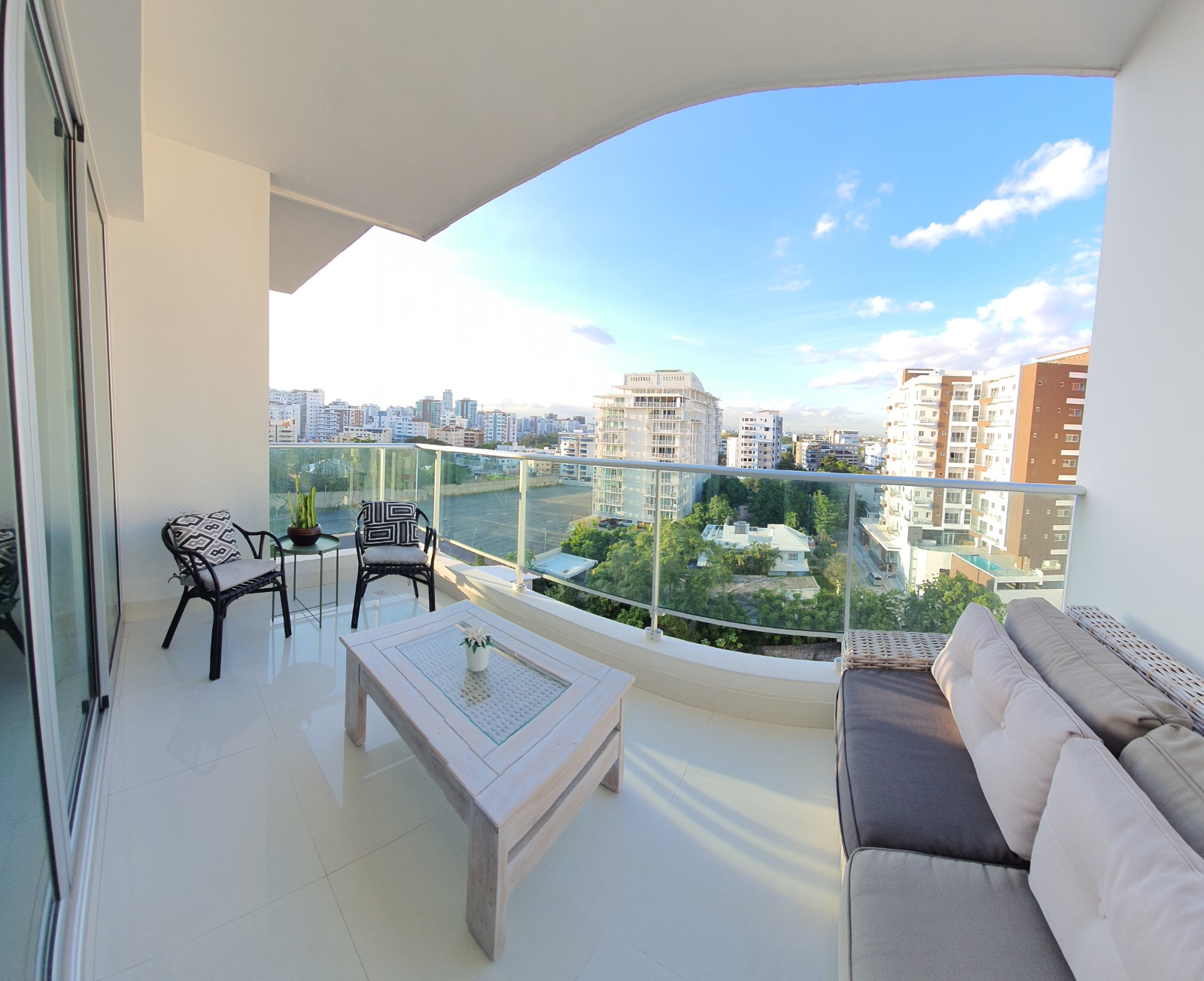 En Alquiler Apartamento Amueblado en La Esperilla. Foto 7314700-1.jpg