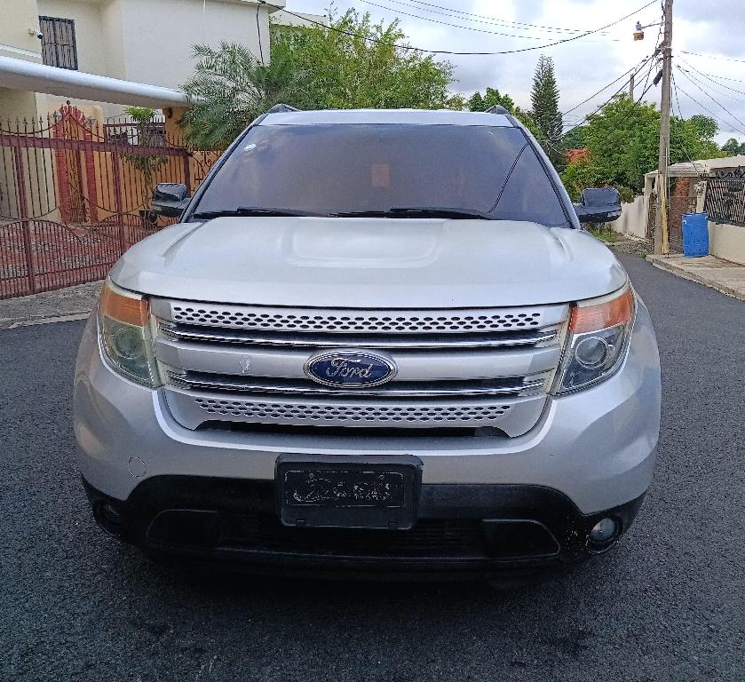 Ford Explorer XLT 3 Filas de Asientos 14  Foto 7314719-1.jpg