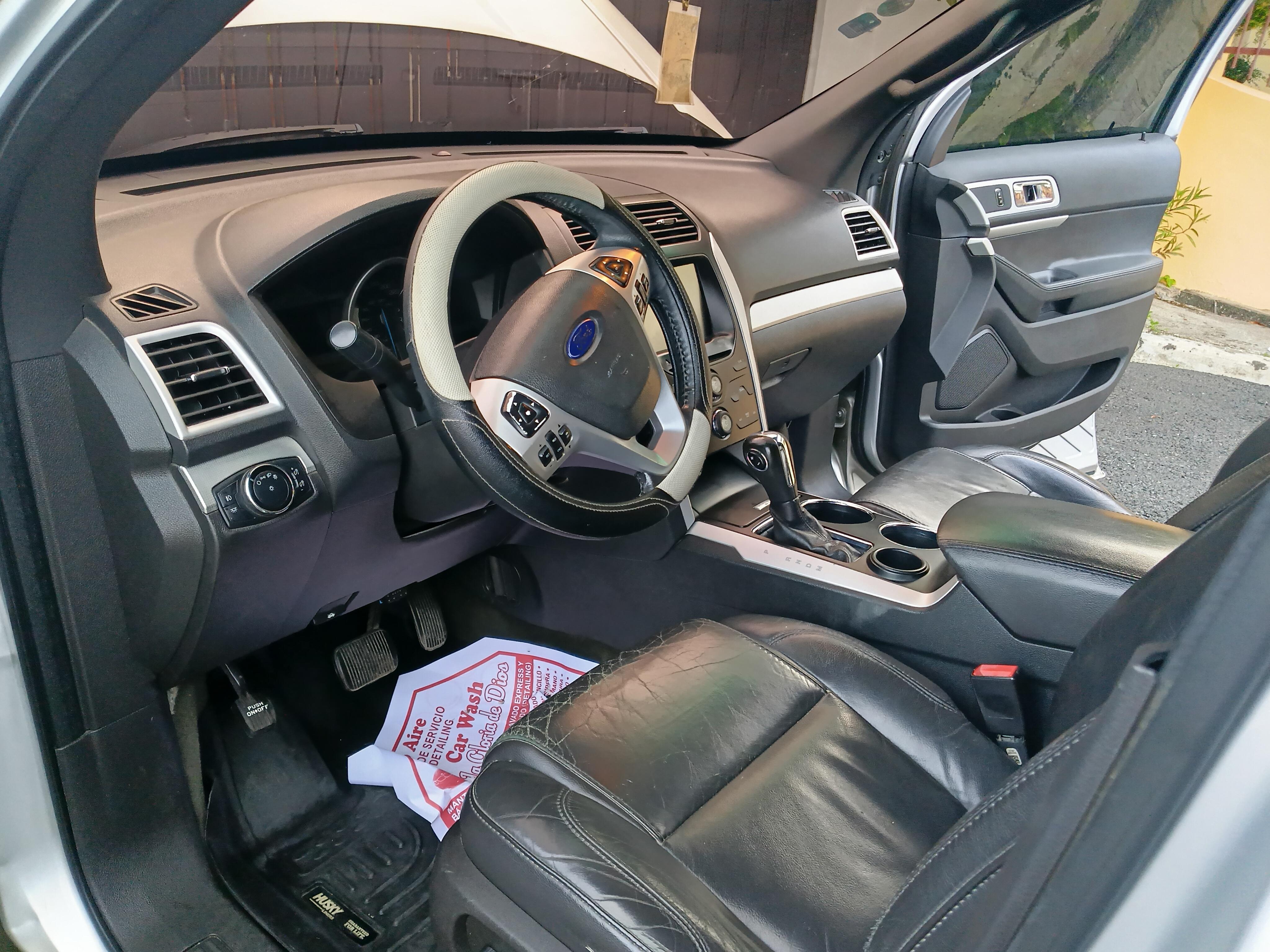 Ford Explorer XLT 3 Filas de Asientos 14  Foto 7314719-6.jpg