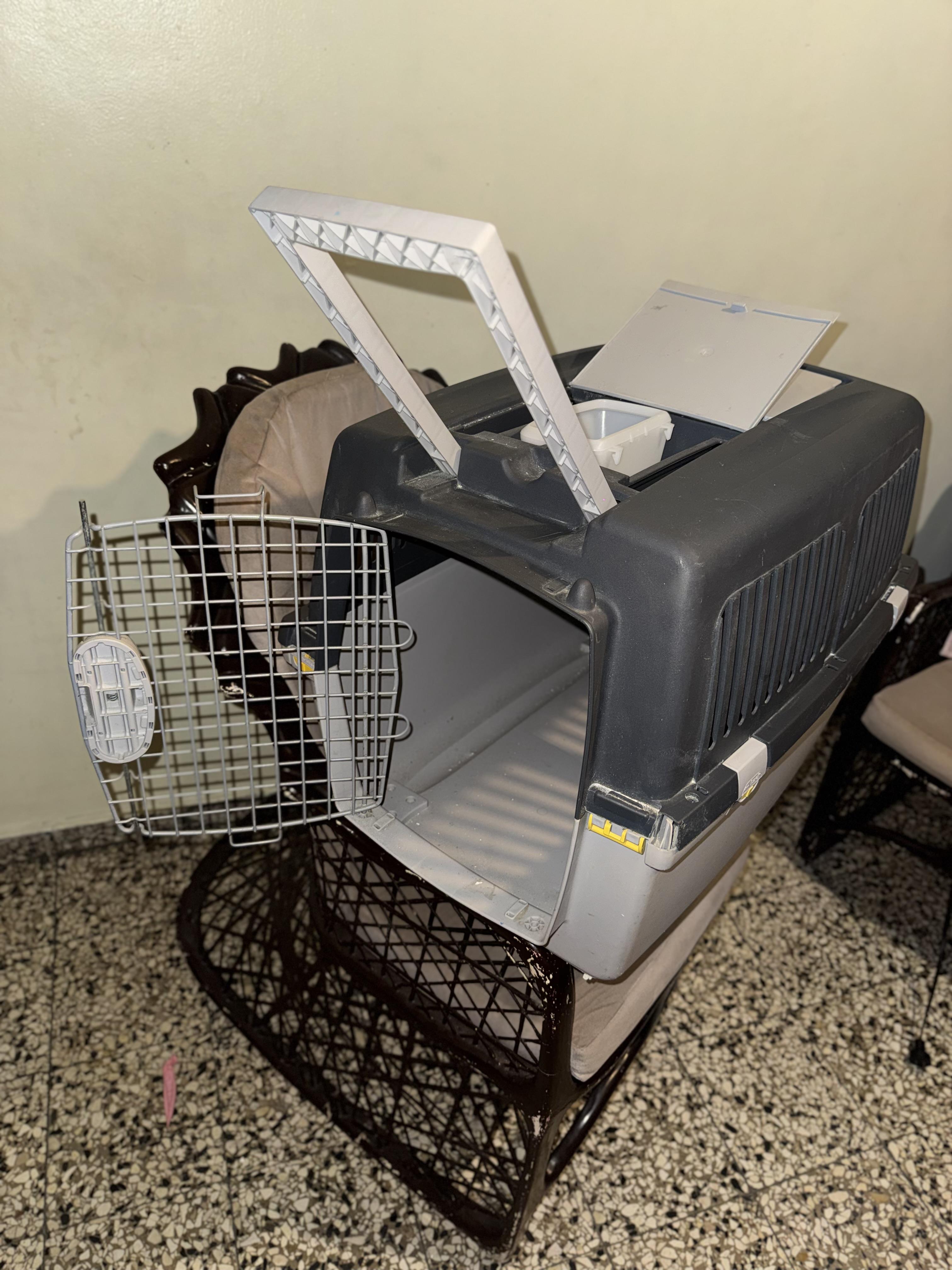 Jaula de transporte para perro Foto 7314720-2.jpg