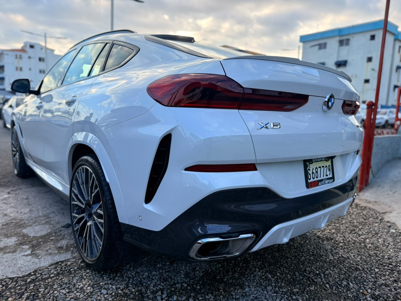 BMW X6 40i M 2024 Foto 7314721-4.jpg