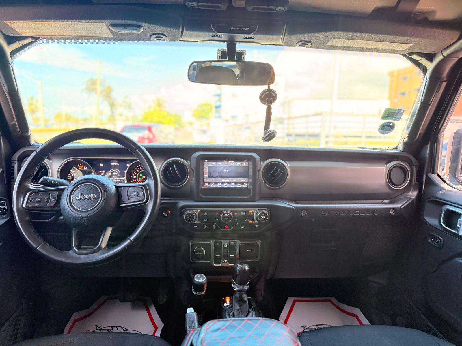 Jeep Wrangler Sport S 2018 Foto 7314724-5.jpg