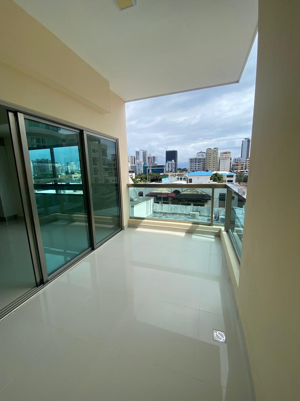 Apartamento en Renta en Bella Vista Santo Domingo Foto 7314726-6.jpg