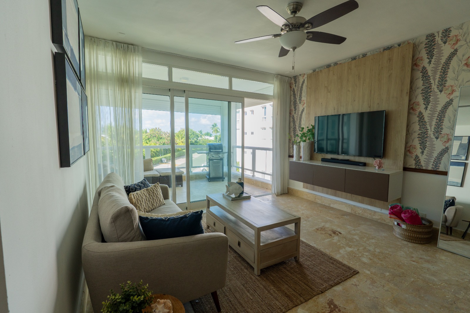 Vendo Hermoso apartamento en primera línea de playa en Playa Nueva Rom Foto 7314756-5.jpg
