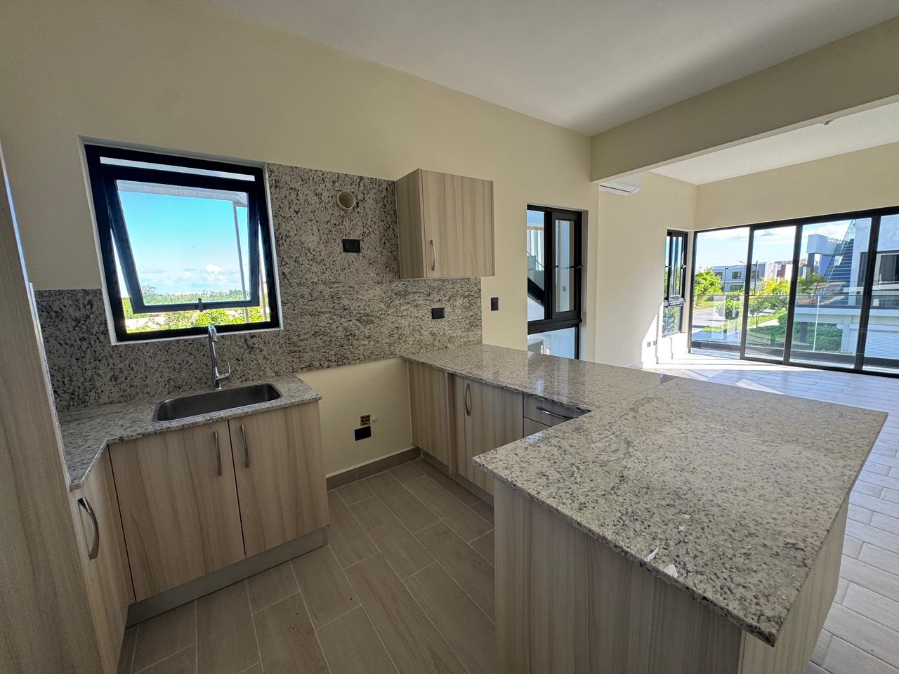 Vendo Apto en VISTA CANA  2 Niveles 2do. y 3ero. 2 HABS. 148 Mts.2 de  Foto 7314778-3.jpg