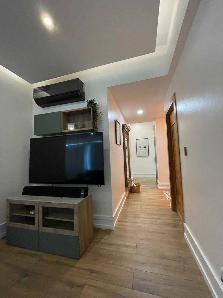 Asombrosa venta de apartamento totalmente amueblado en Piantini. Foto 7314791-2.jpg