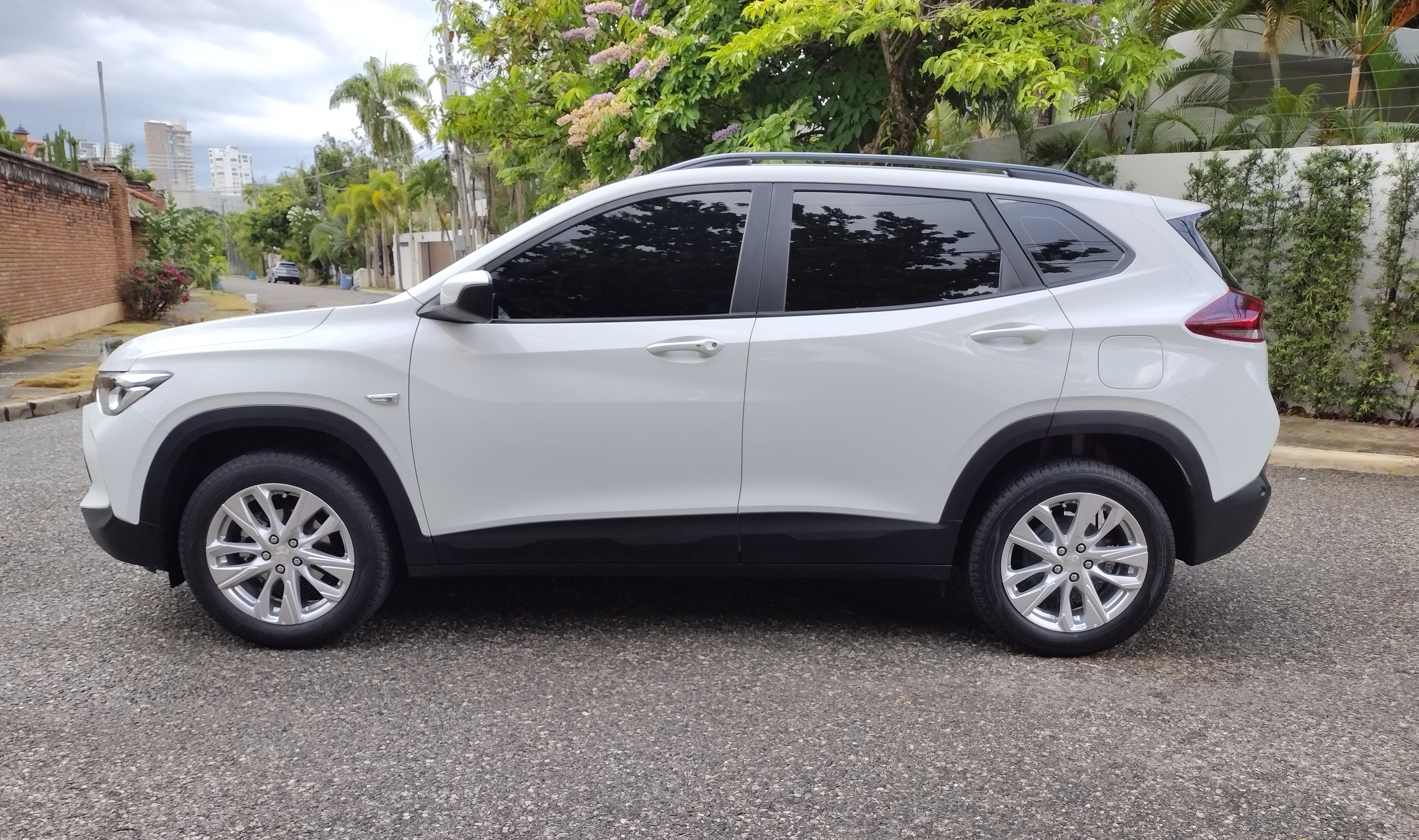 Chevrolet Tracker LT 2023 con 11.000 km con sus Plasticos  Foto 7314799-7.jpg