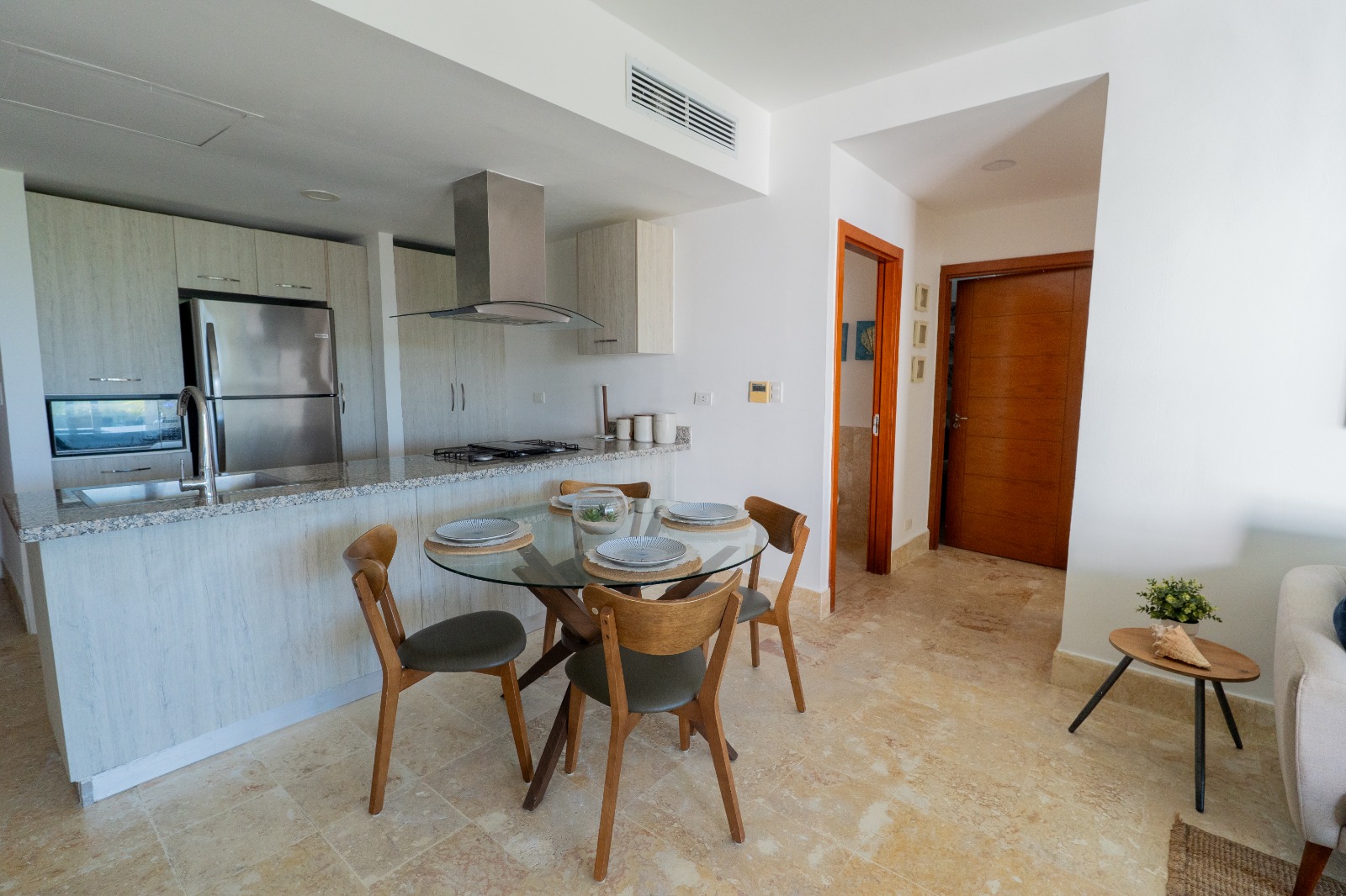 Vendo Hermoso apartamento en primera línea de playa en Playa Nueva Rom Foto 7314829-5.jpg