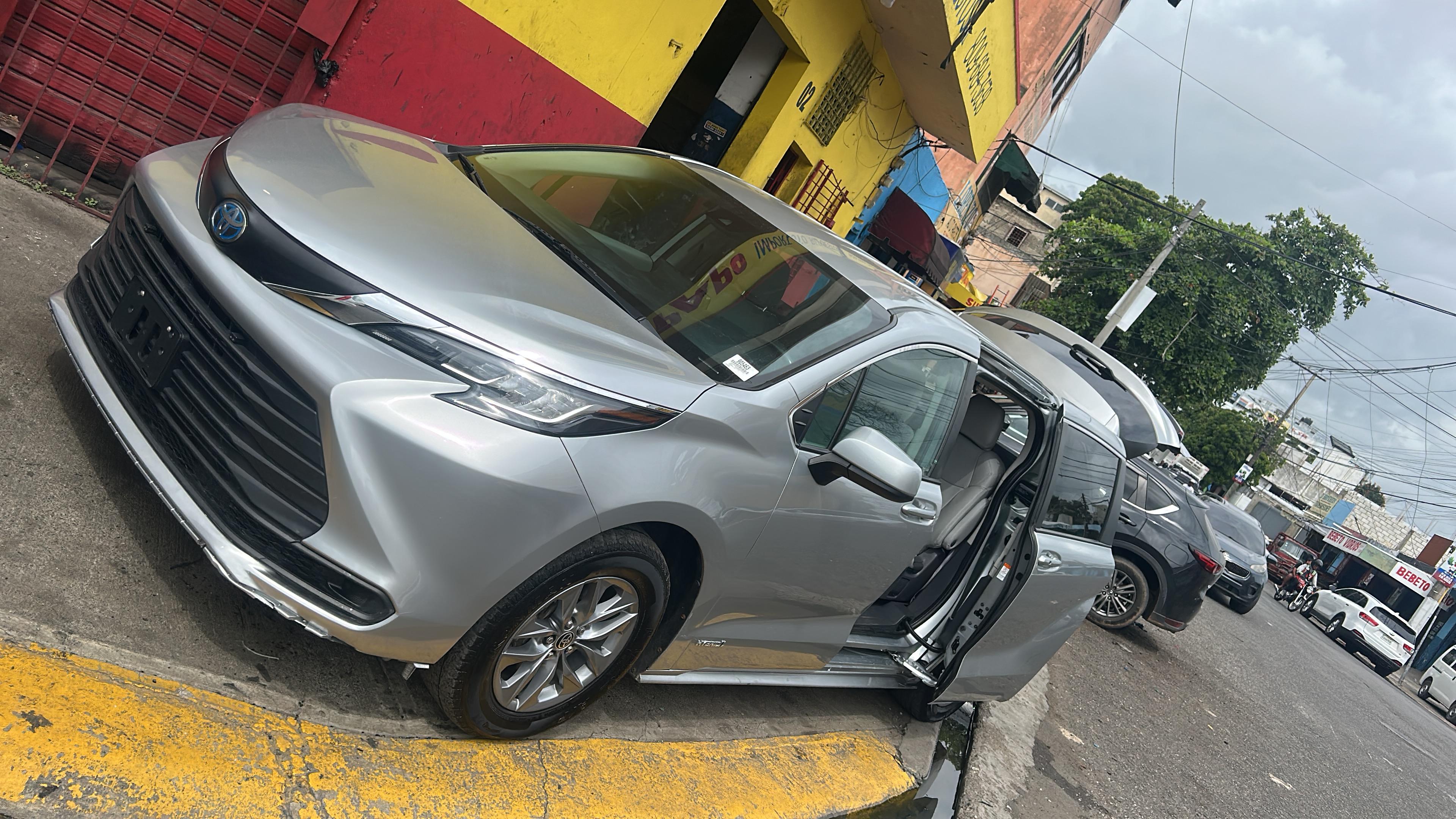 Toyota Sienna Hibrida LE en La Altagracia Foto 7314846-10.jpg