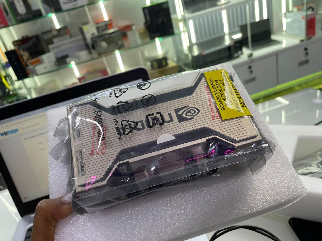 ????️ NVIDIA A100 SXM4 Tensor Core GPU Accelerator – Nuevo Foto 7314897-2.jpg