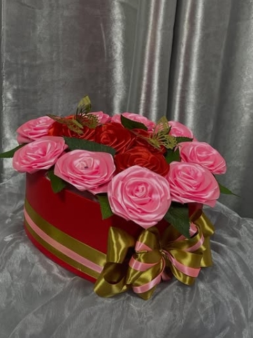 Cajas de rosas eternas llenas de amor  Foto 7314964-1.jpg