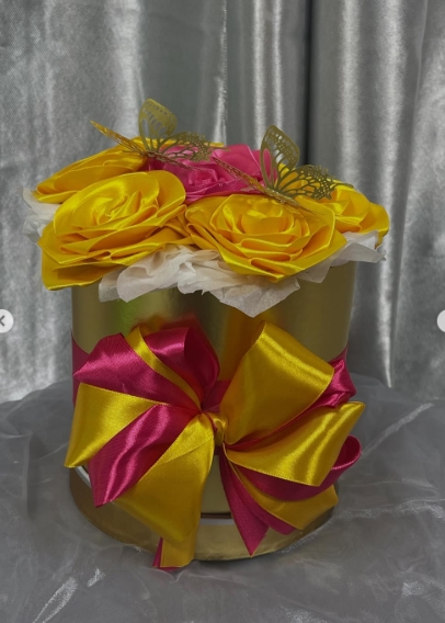 Cajas de rosas eternas llenas de amor  Foto 7314964-2.jpg
