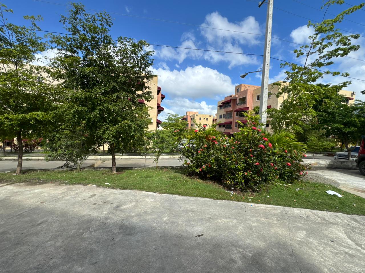 APARTAMENTO EN VENTA REMODELADO   ????RES. PABLO MELLA MORALES AUT. DU Foto 7314979-3.jpg
