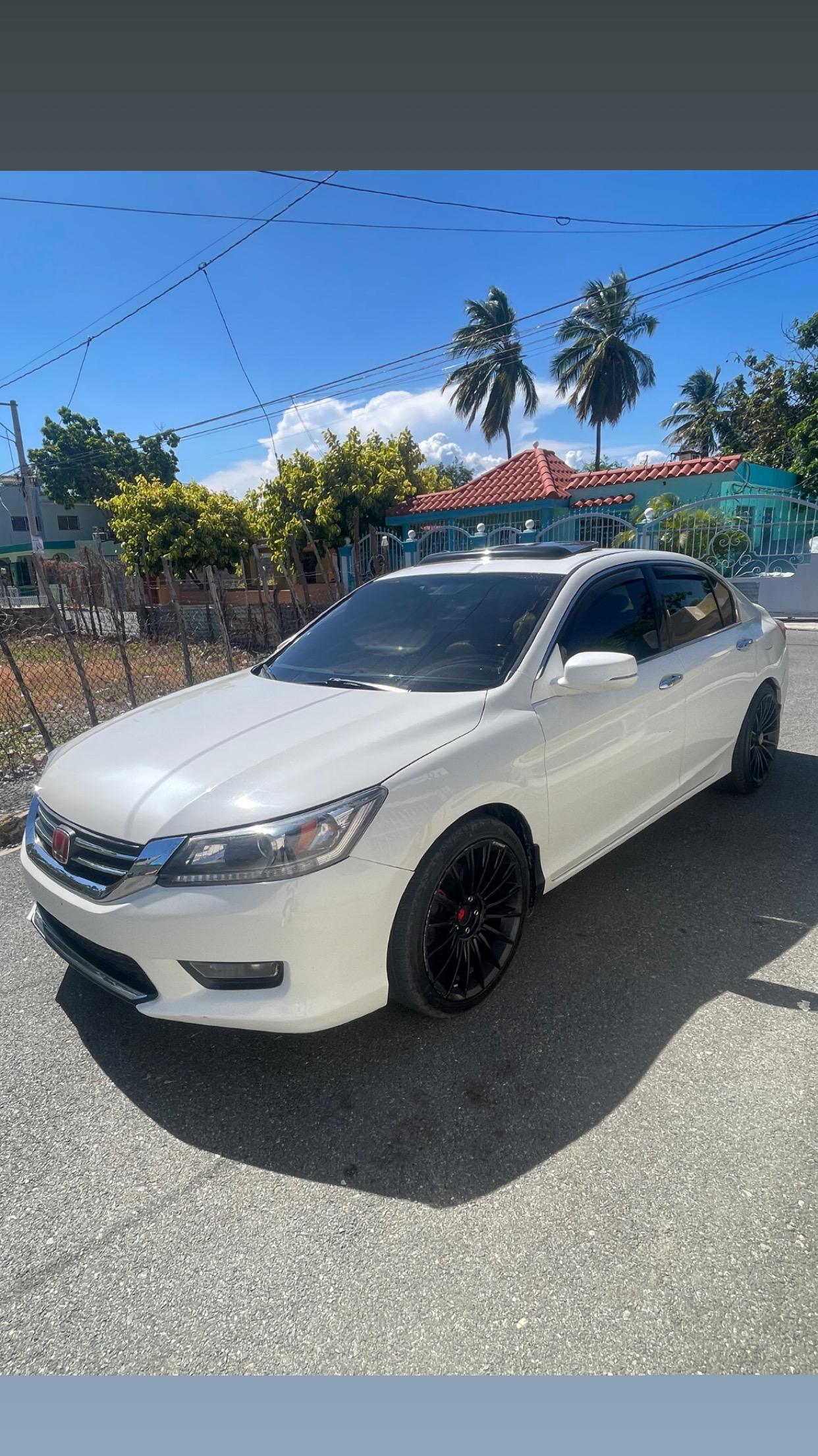 Honda Accord EXL V6 2015 en Peravia Foto 7315016-2.jpg