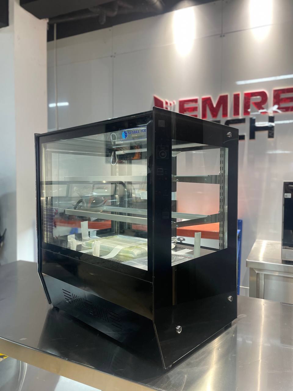 Vitrina exhibidora fria cuadrada para postres alimentos frios de 27 pu Foto 7315041-4.jpg
