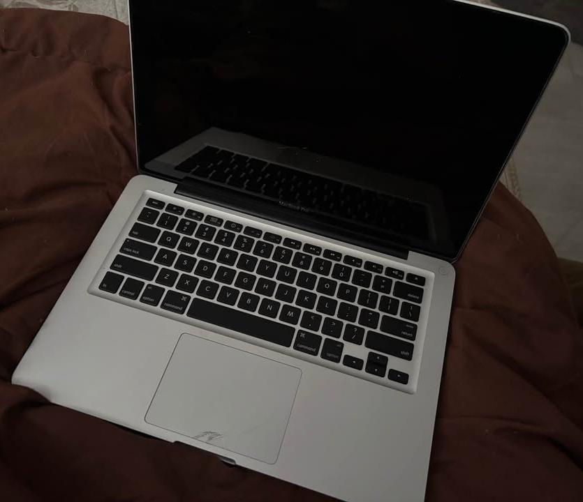 Macbook version 2009 Foto 7315070-4.jpg