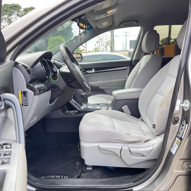 VENTA DE KIA SORENTO AÑO 2013 4 CILINDRO Y 3 FILA ASIENTO Foto 7315127-3.jpg