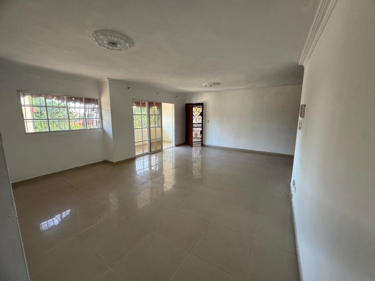 Apartamento en sector SDE - Autopista San Isidro 3 habitaciones  Foto 7315133-11.jpg