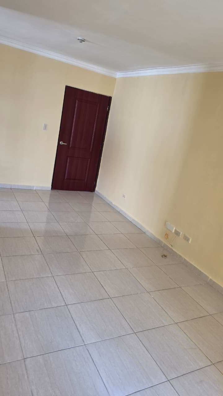 Alquiler Apartamento_Res. Juan Rafael --- 4to Piso Foto 7315138-1.jpg