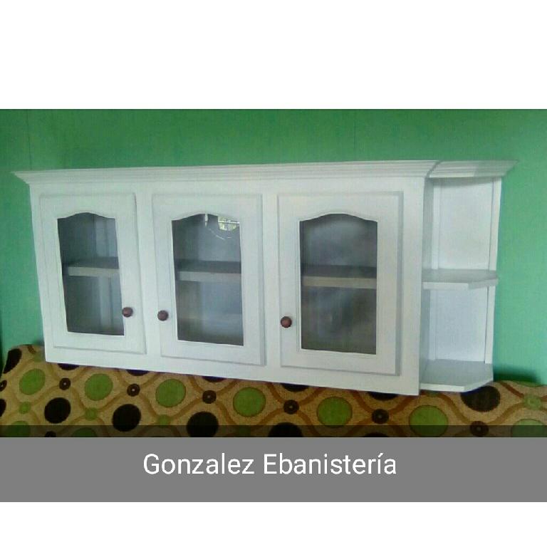 Gabinete pequeño  blanco de cocina  Foto 7315185-1.jpg