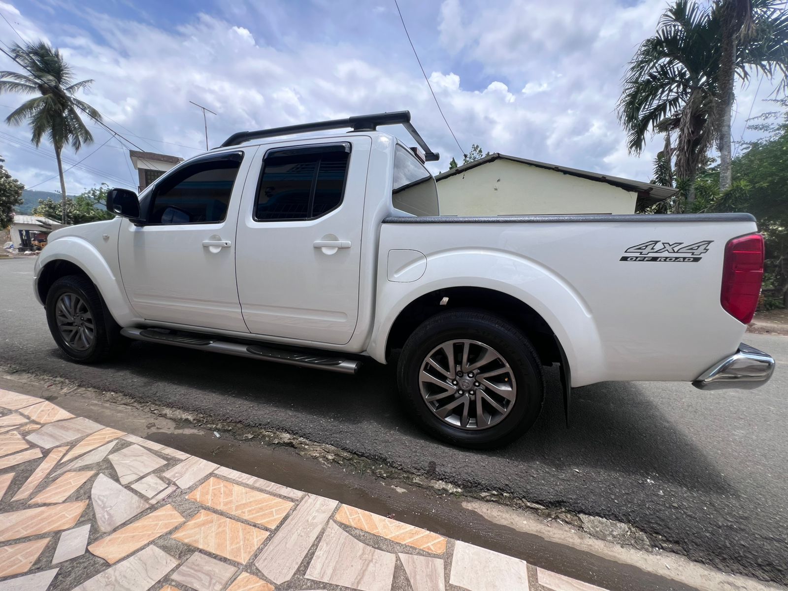 Nissan Navara 2013 en Monseñor Nouel Foto 7315225-2.jpg