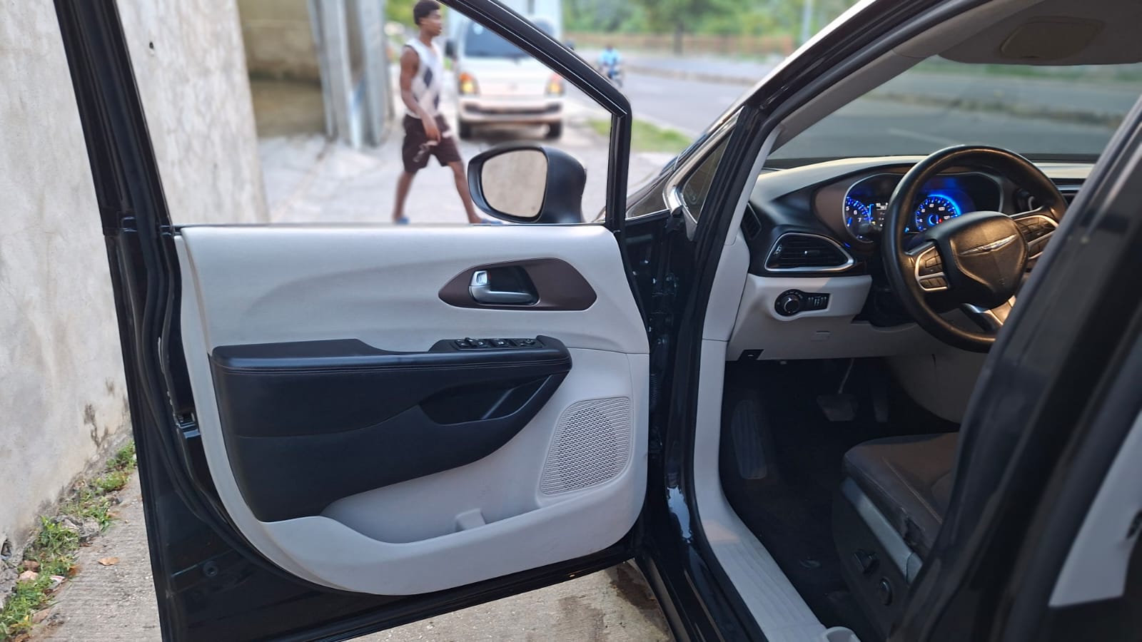 CHRYSLER PACIFICA 2017 EXCELENTES CONDICIONES Foto 7315233-9.jpg