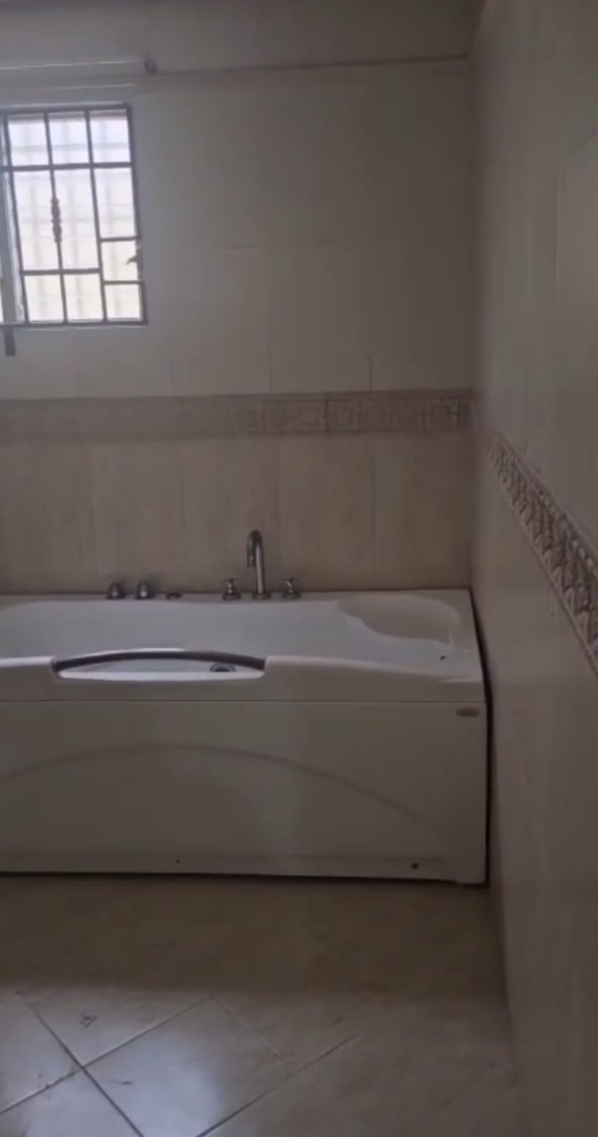 Casa en venta de 330 m en Miraflores  Próximo a la Av. Máximo Gómez co Foto 7315253-11.jpg