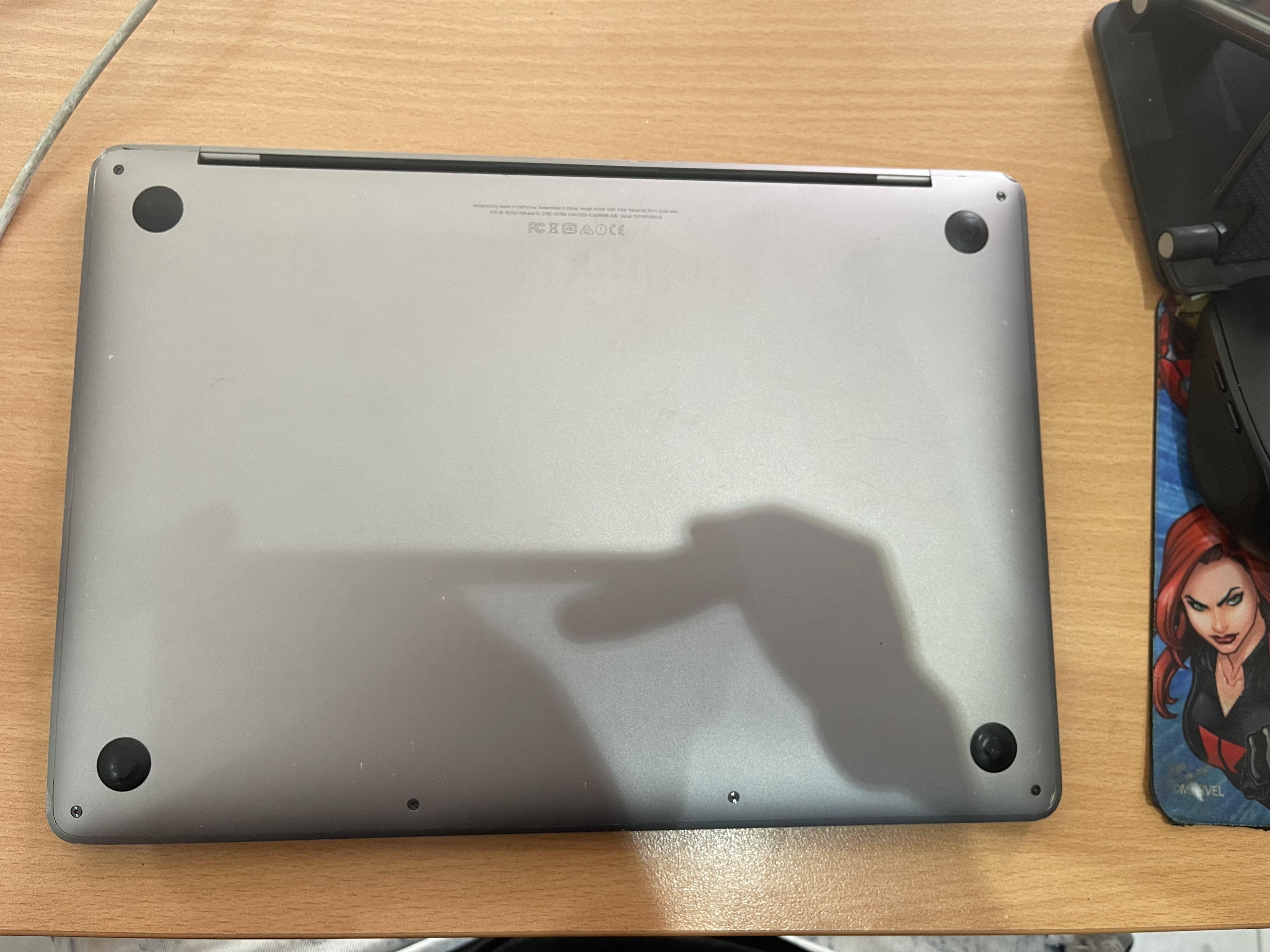 MacBook Pro año 2017 13 pulgadas  Foto 7315485-4.jpg