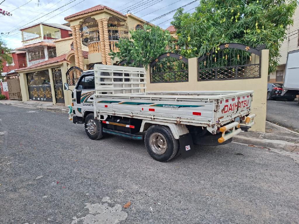 VENDO DAIHATSU CAMA CORTA AÑO 2009  en Santo Domingo Norte Foto 7315497-3.jpg