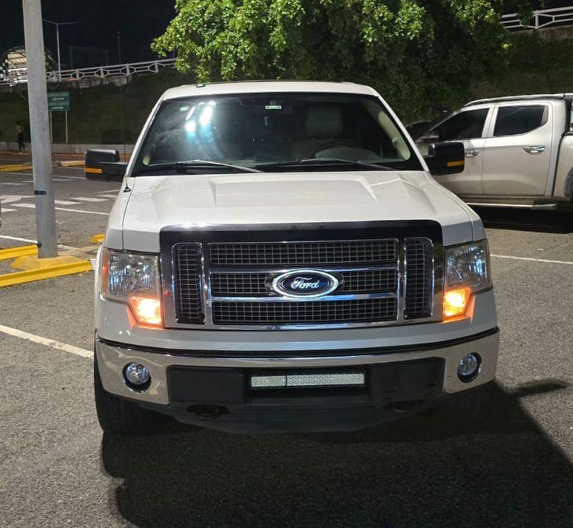 Ford F150 Lariat Doble Cabina 4WD 11  Foto 7315704-1.jpg