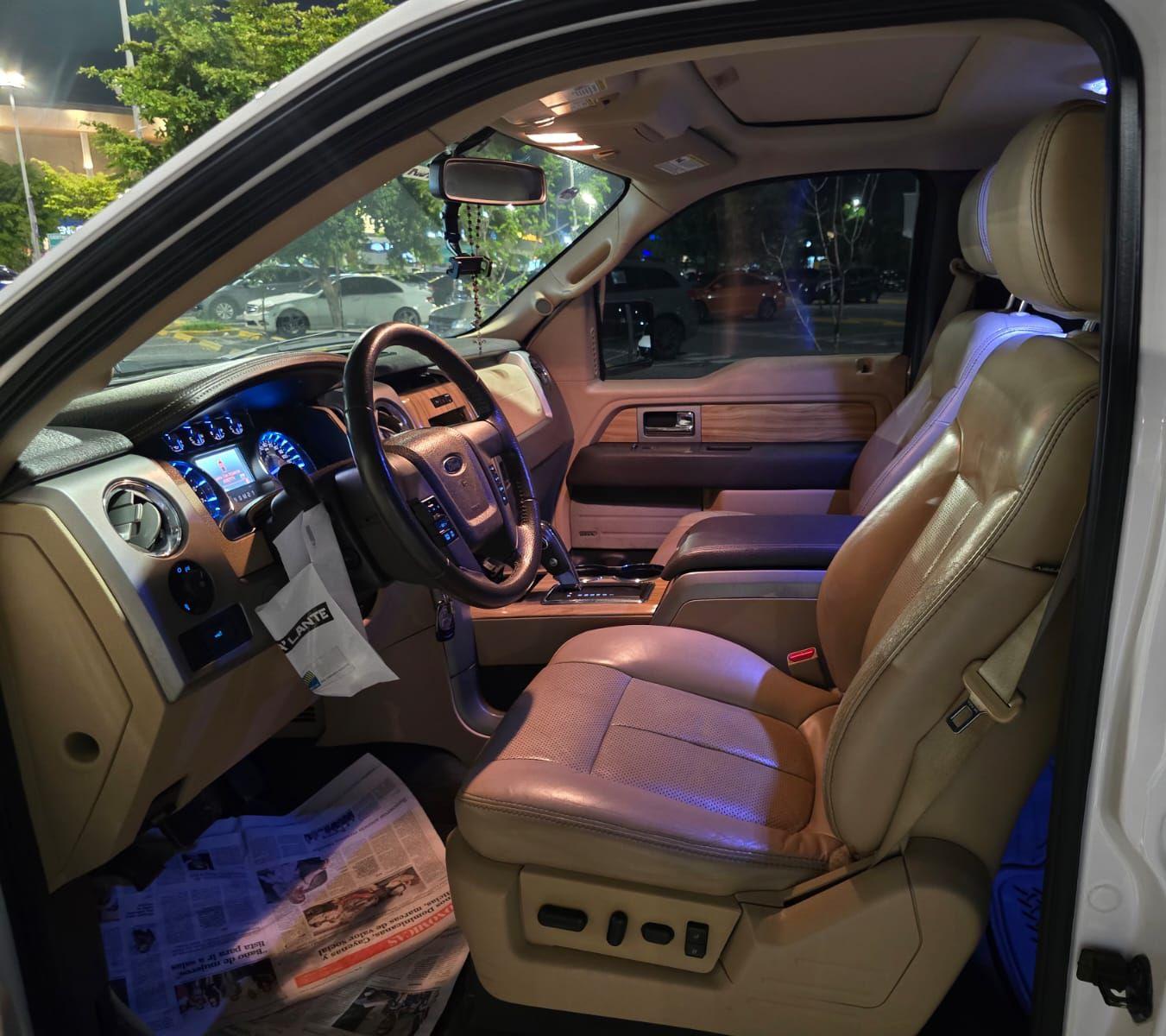 Ford F150 Lariat Doble Cabina 4WD 11  Foto 7315704-7.jpg